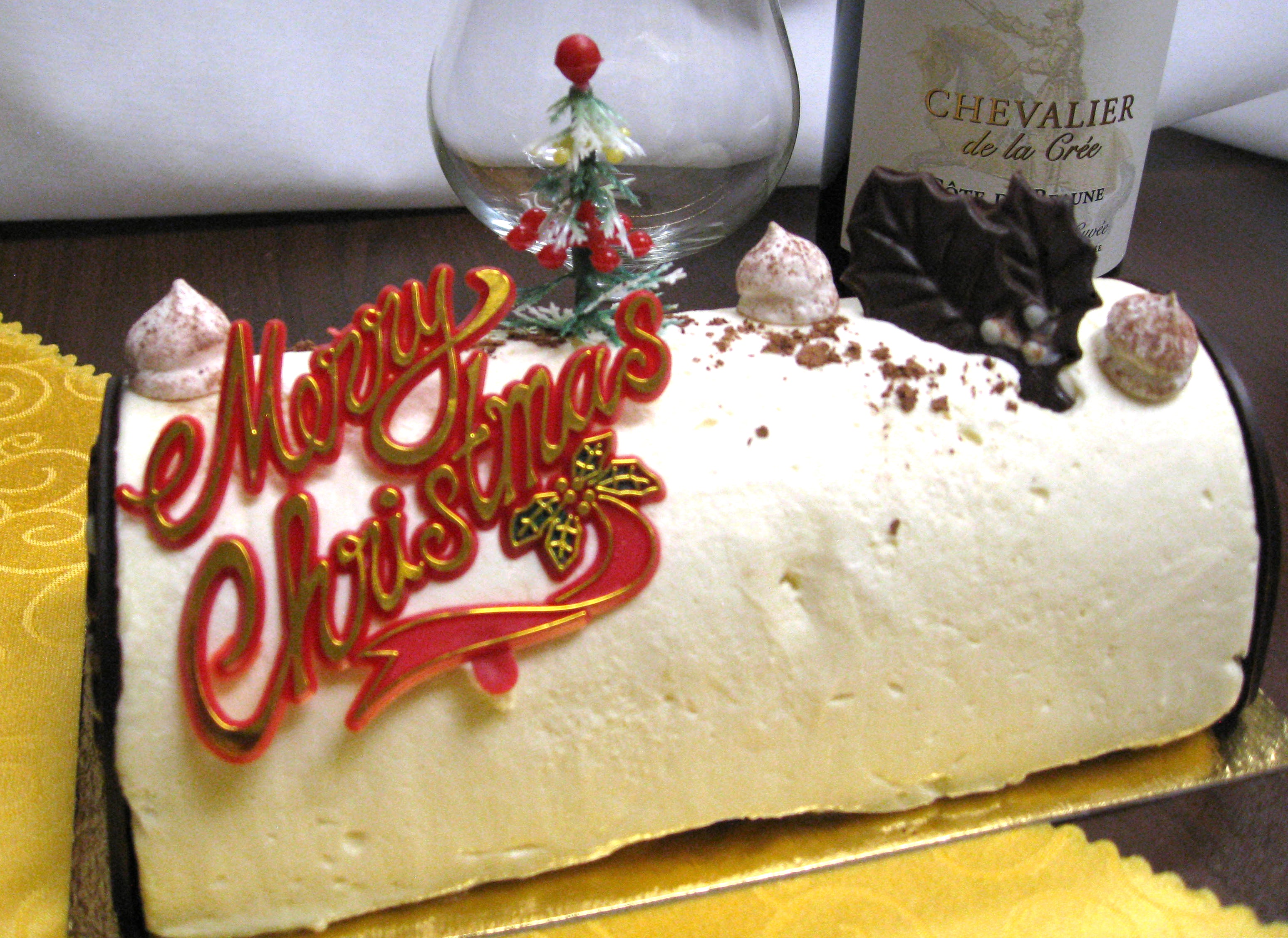 Tiramisu Yule Log Cake 