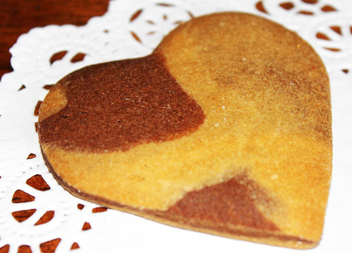 Organic Chic Marble Heart Cookies